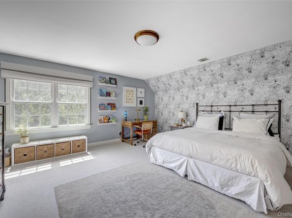 11 Morgan Lane, Locust Valley NY 11560
