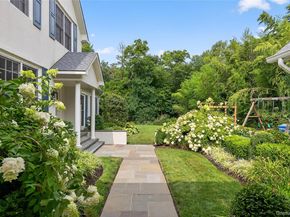 11 Morgan Lane, Locust Valley NY 11560
