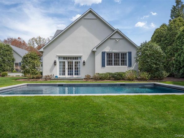 11 Morgan Lane, Locust Valley NY 11560