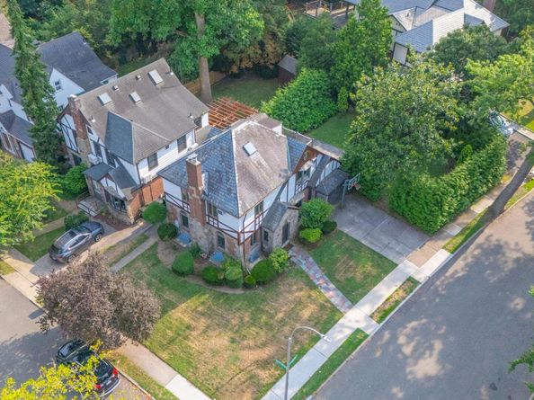 8702 Chevy Chase Street, Jamaica Estates NY 11432