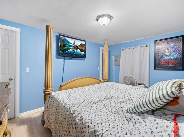 21 Victoria Lane, Manorville NY 11949