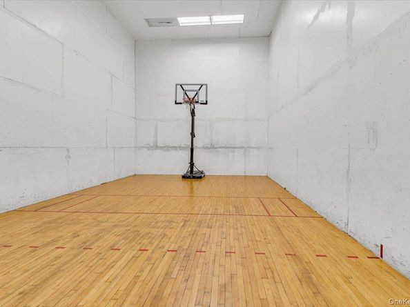 110 Pearsall Drive 3B, Mount Vernon NY 10552