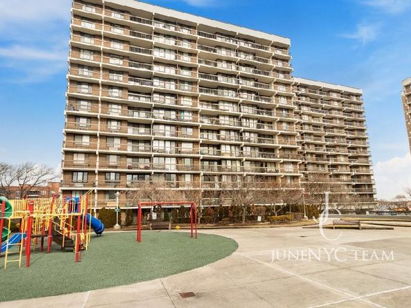 150-38 UNION Turnpike 4K, Flushing NY 11367