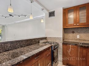 150-38 UNION Turnpike 4K, Flushing NY 11367