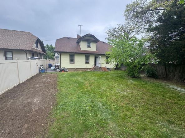 112 E Seaman Avenue E, Freeport NY 11520
