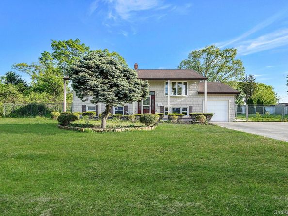 136 Tabor Street, Brentwood NY 11717