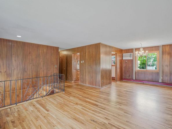 136 Tabor Street, Brentwood NY 11717