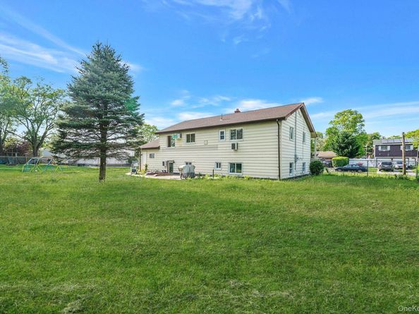 136 Tabor Street, Brentwood NY 11717