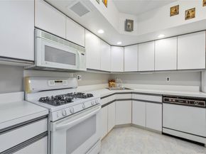 71-28 Sutton Place 3, Flushing NY 11365