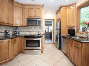 1053 Quentin Place, Woodmere NY 11598
