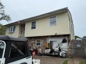 328 Brentwood Parkway, Brentwood NY 11717