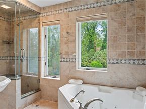 16 Eastland Drive, Glen Cove NY 11542