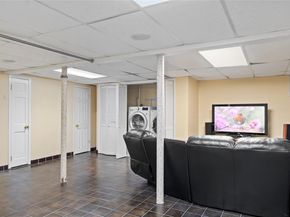 16 Eastland Drive, Glen Cove NY 11542