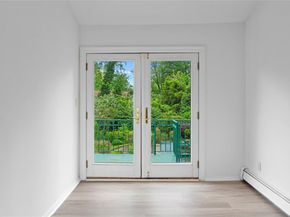 16 Eastland Drive, Glen Cove NY 11542