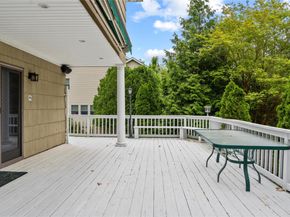 16 Eastland Drive, Glen Cove NY 11542