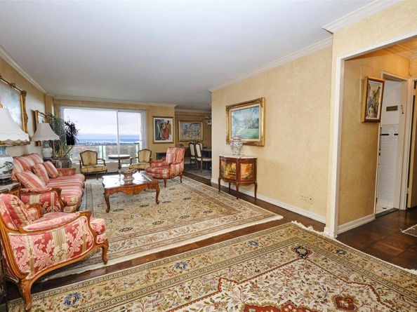 110-11 Queens Boulevard 27G, Forest Hills NY 11375