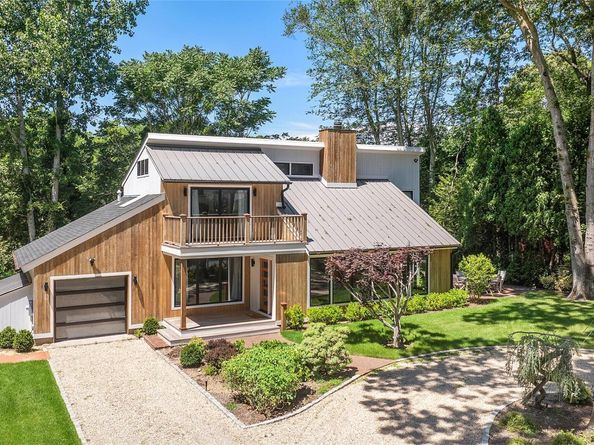 221 Redwood Road, Sag Harbor NY 11963