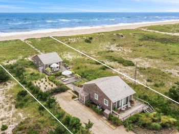 27 Dune Road