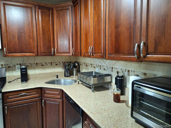 2035 Central Park Ave 1S, Yonkers NY 10710
