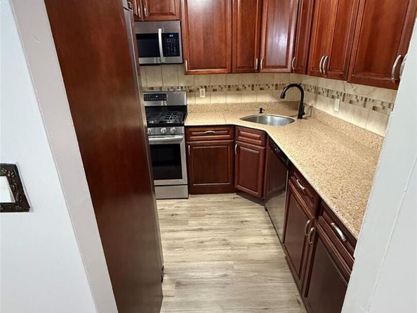 2035 Central Park Ave 1S, Yonkers NY 10710