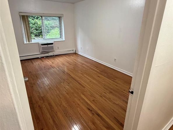 2035 Central Park Ave 1S, Yonkers NY 10710