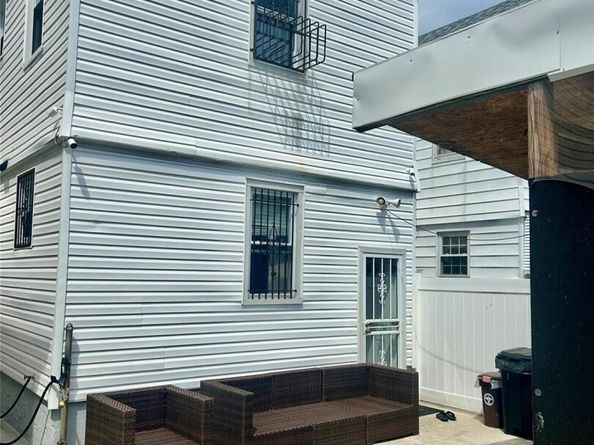 9333 212th Place, Queens Village NY 11428