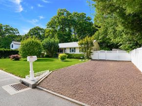 20 Loretta Court, Coram NY 11727