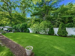 20 Loretta Court, Coram NY 11727