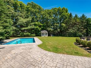 11 Annemarie Drive, Saint James NY 11780