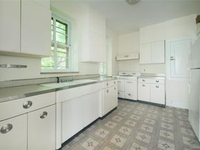 34-22 81 Street 42, Jackson Heights NY 11372