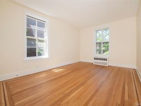 34-22 81 Street 42, Jackson Heights NY 11372