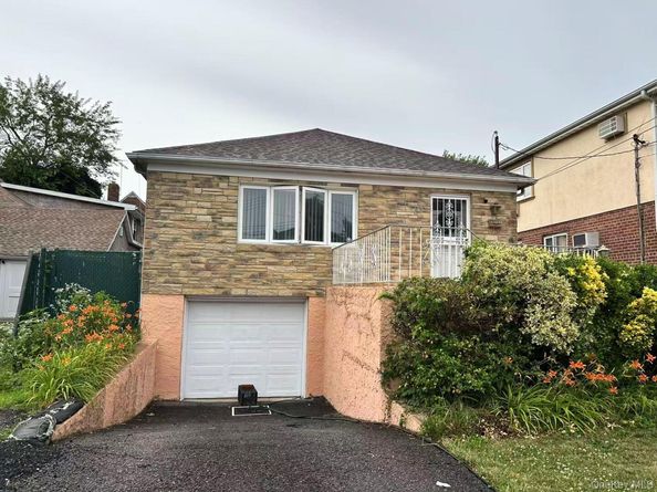 196-53 45th Avenue, Flushing NY 11358