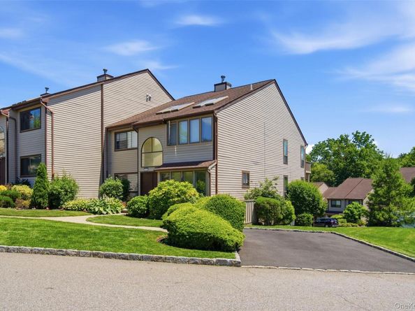 112 The Glen 112, Glen Head NY 11545