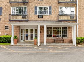 4 Consulate Drive 3C, Tuckahoe NY 10707