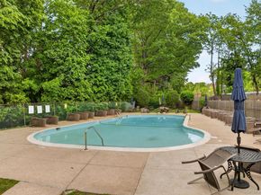 4 Consulate Drive 3C, Tuckahoe NY 10707