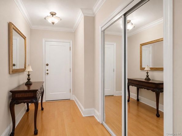 162-01 Powells Cove Boulevard 2G, Beechhurst NY 11357