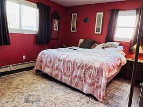 10 Schley Avenue, Lindenhurst NY 11757