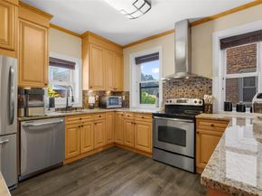 15 E 235th Street, Bronx NY 10470