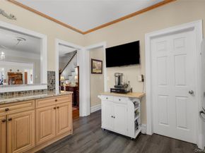 15 E 235th Street, Bronx NY 10470