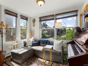 15 E 235th Street, Bronx NY 10470