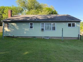 1 Catalpa Drive, East Northport NY 11731