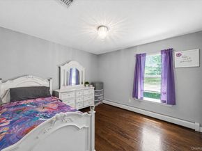 20 Essex Circle, Shirley NY 11967