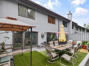 83 Foxwood Drive, Jericho NY 11753