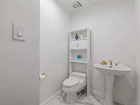 83 Foxwood Drive, Jericho NY 11753