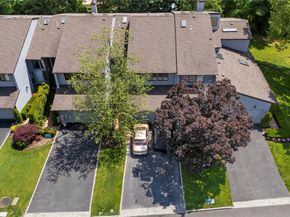 83 Foxwood Drive, Jericho NY 11753