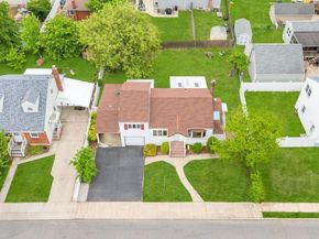 125 S 5th Street, Bethpage NY 11714