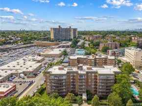 23-20 Bell Blvd 5C, Bayside NY 11360