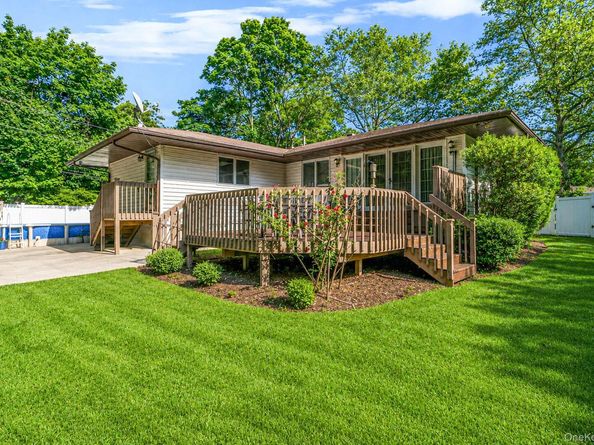 37 Coe Place, Huntington Station NY 11746