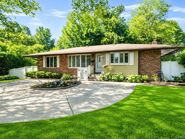 37 Coe Place, Huntington Station NY 11746