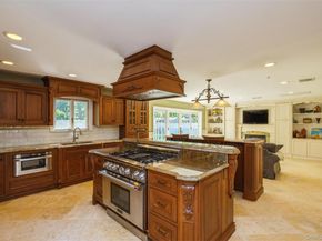 5 Blossom Street, Dix Hills NY 11746